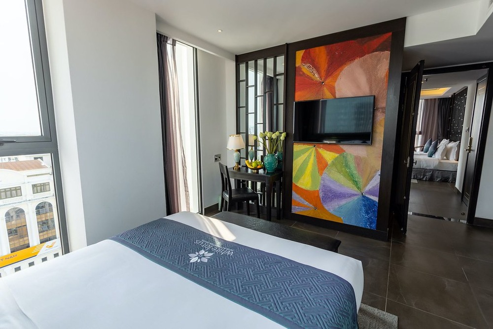 Connecting Rooms